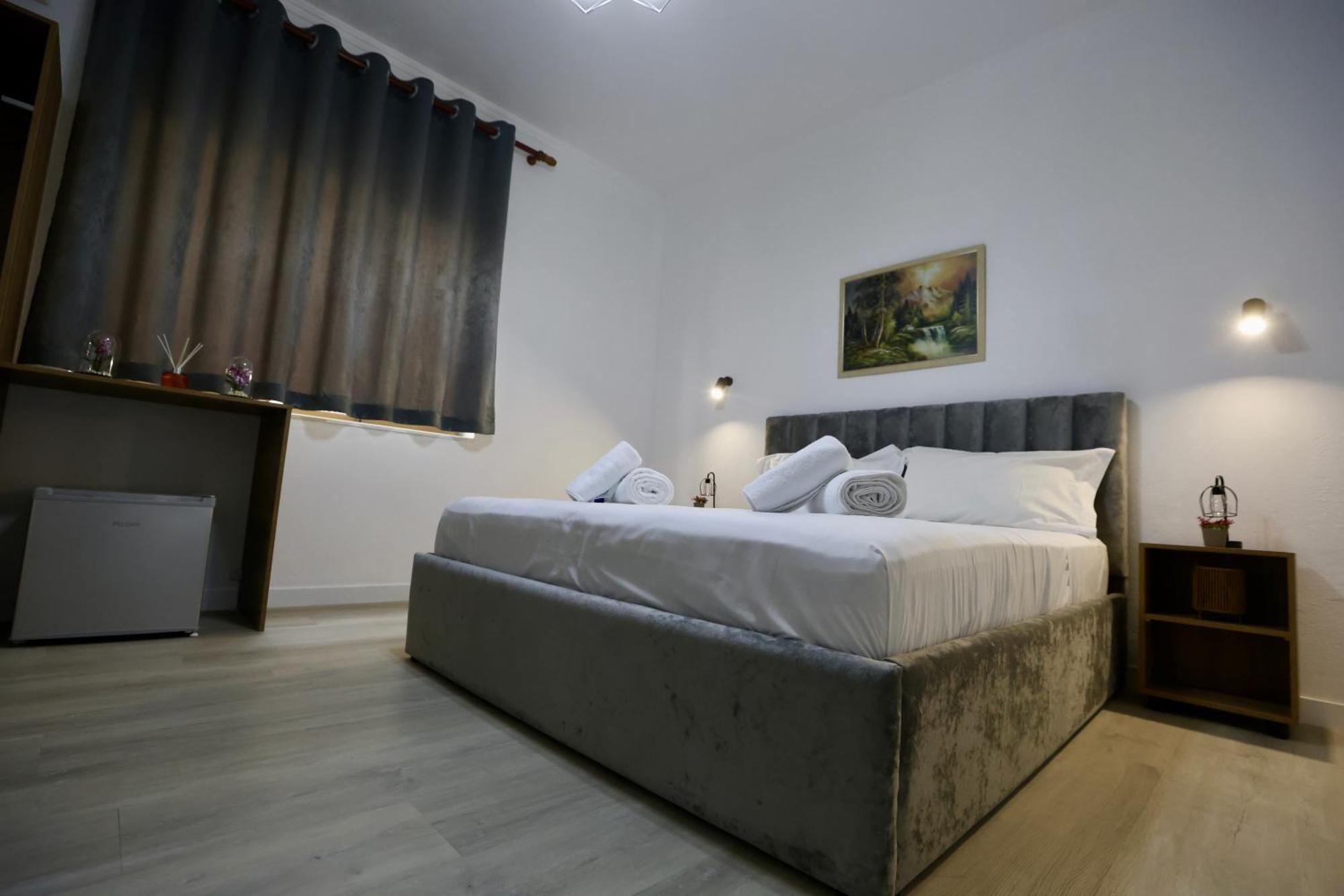 Vila Alizee Hotel Tirana Kültér fotó